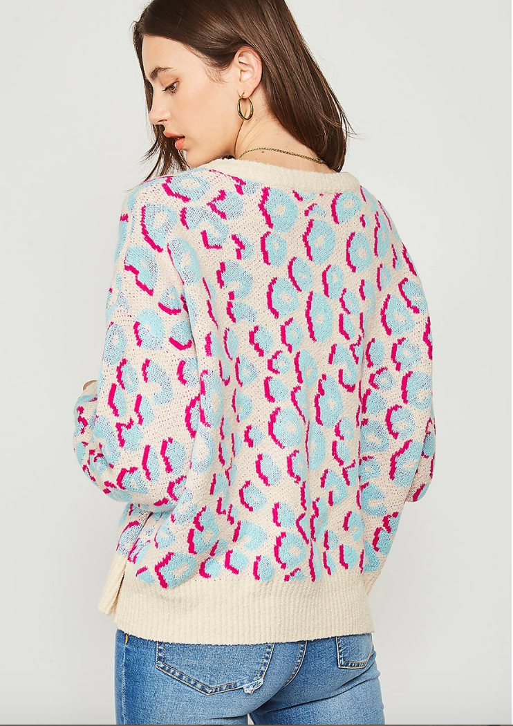 FALLING FOR YOU ANIMAL PRINT SWEATER